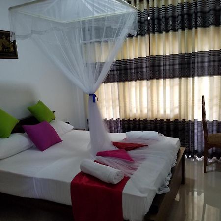 Yashumi Homestay Dambulla Ngoại thất bức ảnh
