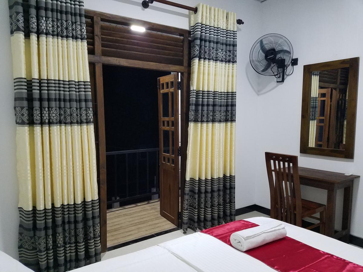 Yashumi Homestay Dambulla Ngoại thất bức ảnh