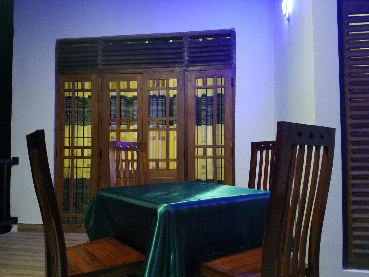 Yashumi Homestay Dambulla Ngoại thất bức ảnh