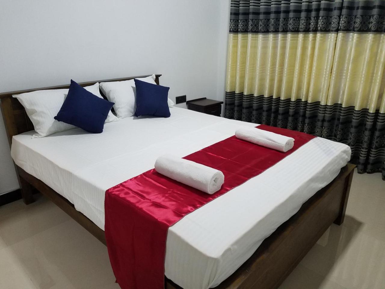 Yashumi Homestay Dambulla Ngoại thất bức ảnh