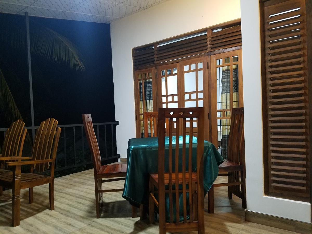 Yashumi Homestay Dambulla Ngoại thất bức ảnh