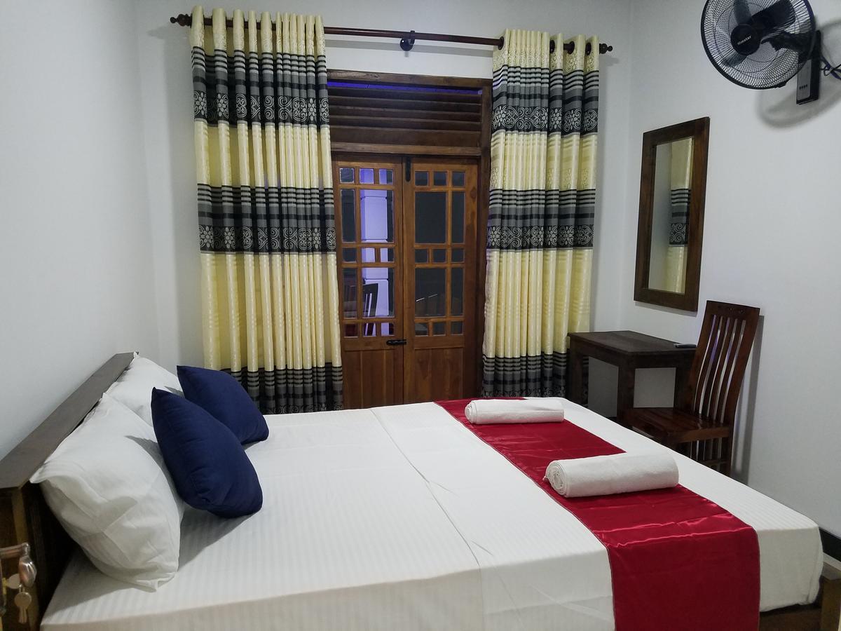 Yashumi Homestay Dambulla Ngoại thất bức ảnh