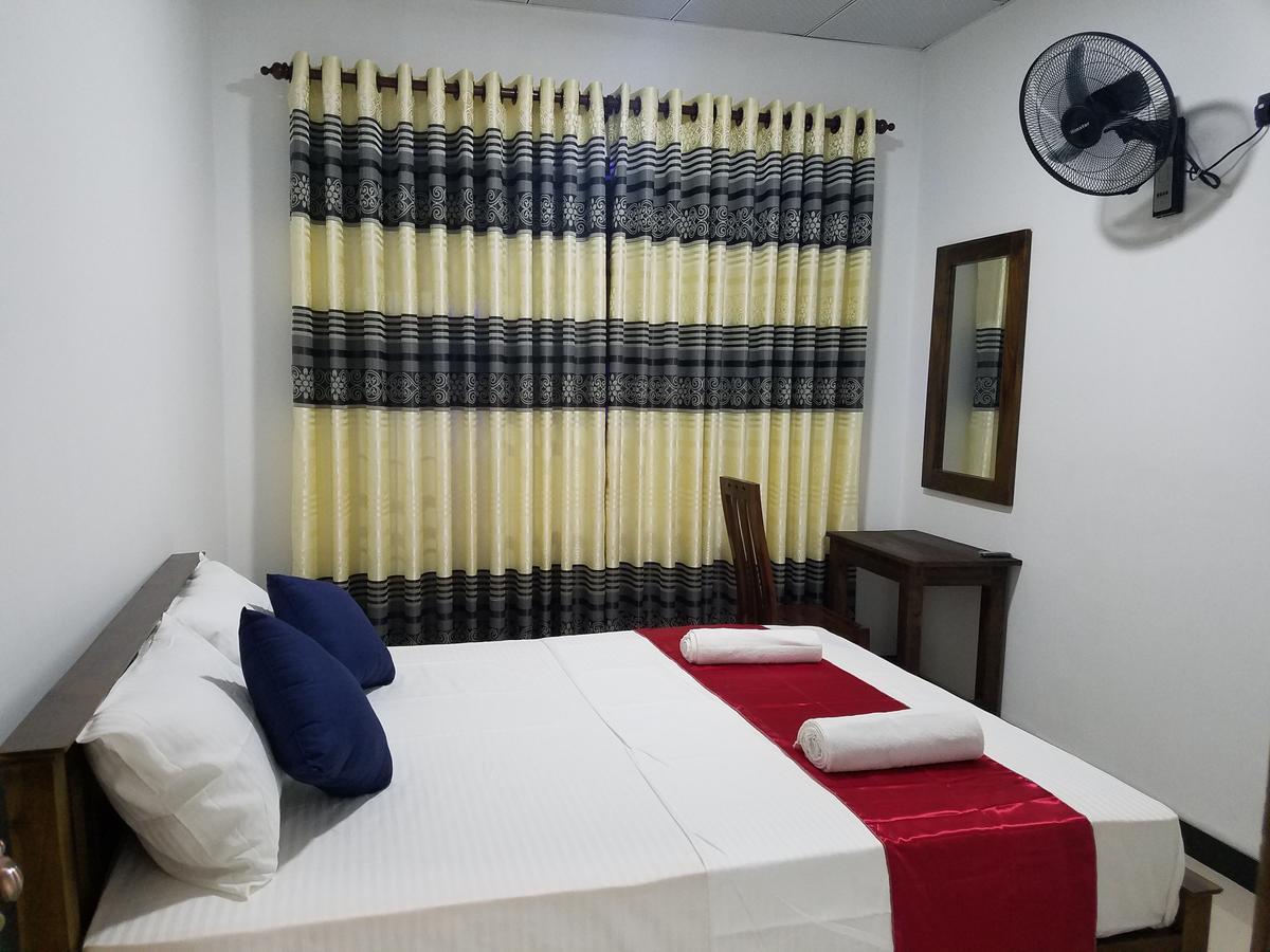 Yashumi Homestay Dambulla Ngoại thất bức ảnh