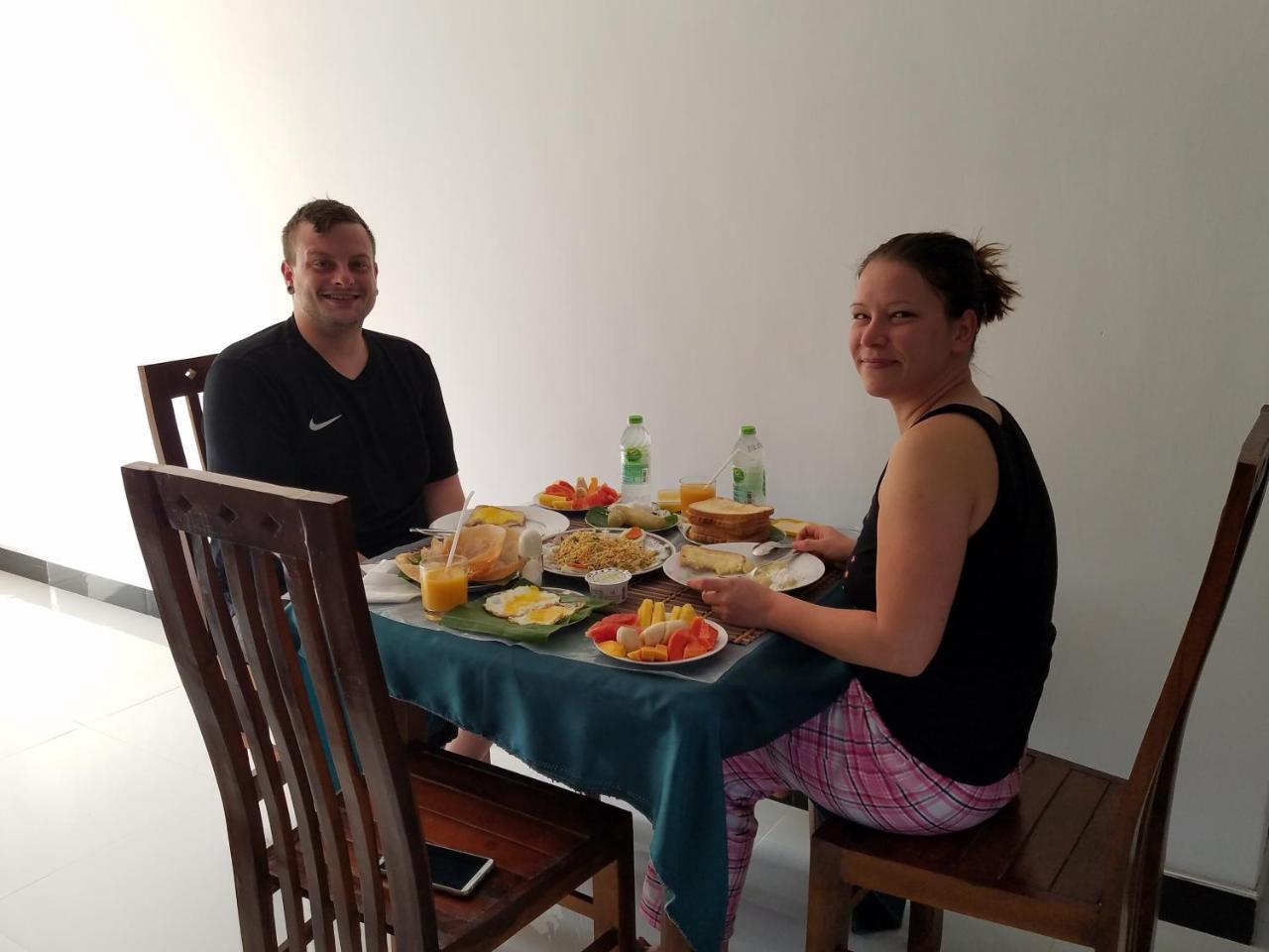 Yashumi Homestay Dambulla Ngoại thất bức ảnh