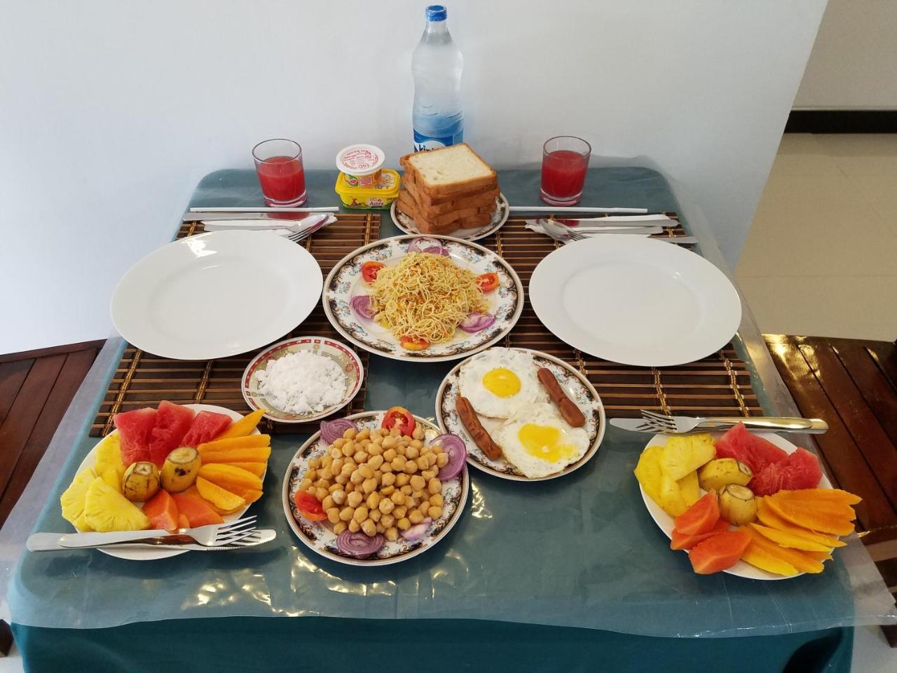 Yashumi Homestay Dambulla Ngoại thất bức ảnh